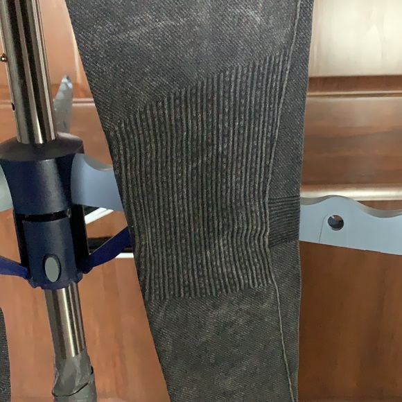 Bundle Of 3 Size M Leggings (2 Pr Fitted & 1 Pr Wide Leg) EUC - Picture 5 of 5